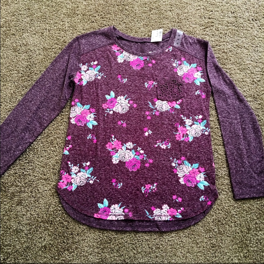 NWT Girls’ Size 12 Justice T-Shirt